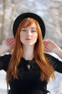 9 Sexy Redheads You Might Not Remember