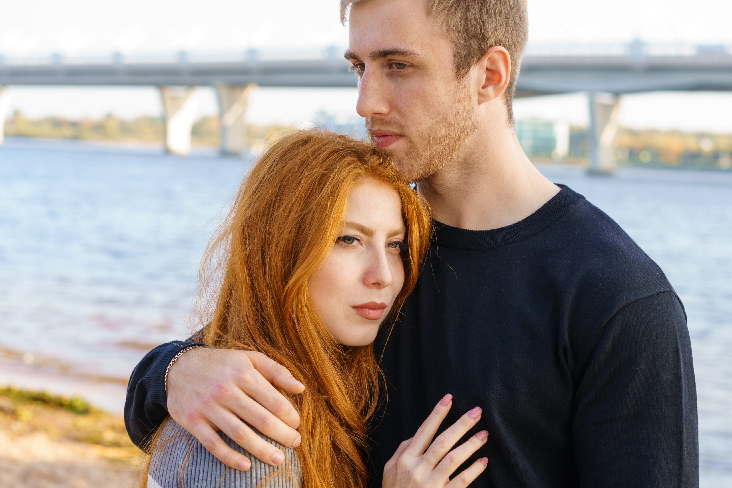 Romantic Dates for Redheads - young couple by river.