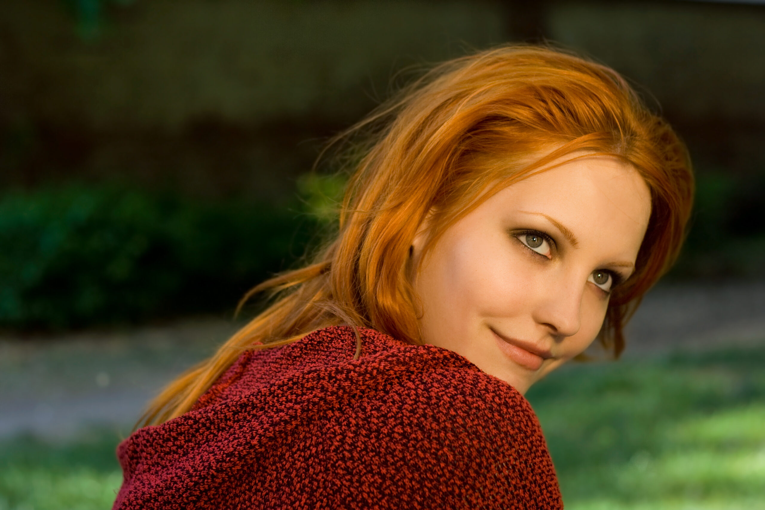 Redhead Relationship Advice to Long-Lasting Love - redhead outdoors